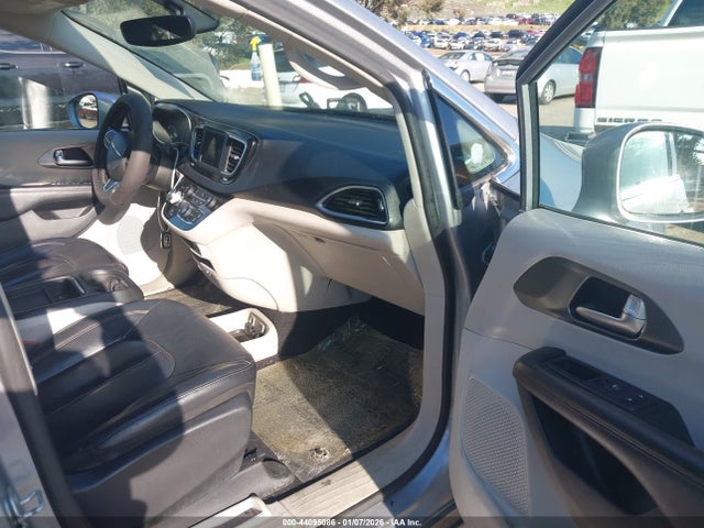Chrysler Pacifica Touring L 2020 2C4RC1BG8LR130505 Image 5