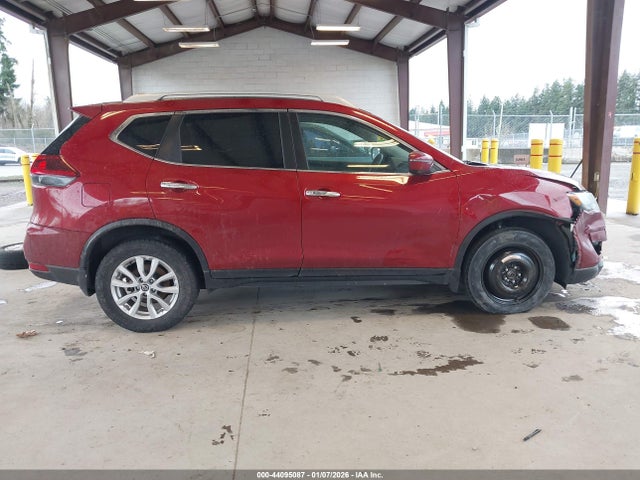 5N1AT2MV9JC703802 Nissan ROGUE SV
