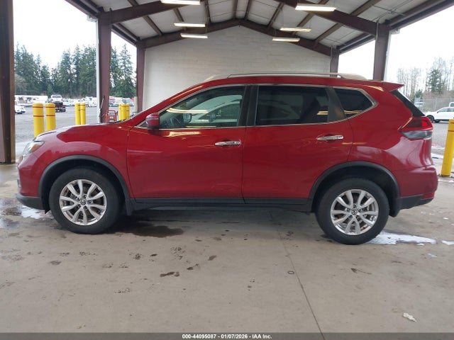 5N1AT2MV9JC703802 Nissan ROGUE SV