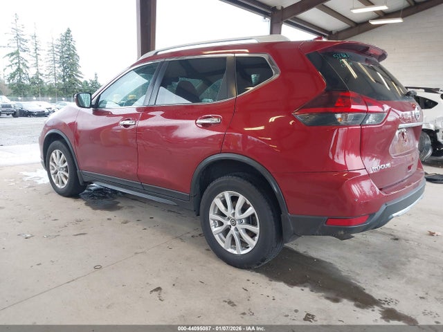 5N1AT2MV9JC703802 Nissan ROGUE SV