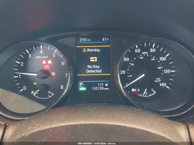 5N1AT2MV9JC703802 Nissan ROGUE SV