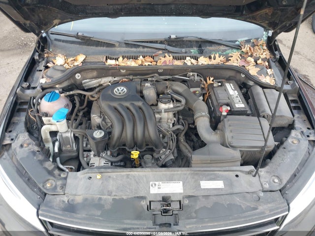 44095098 :رقم المزاد ، 3VW1K7AJ4FM305020 vin ، 2015 Volkswagen Jetta 2.0l S مزاد بيع