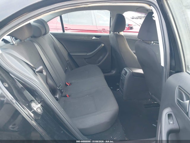 44095098 :رقم المزاد ، 3VW1K7AJ4FM305020 vin ، 2015 Volkswagen Jetta 2.0l S مزاد بيع