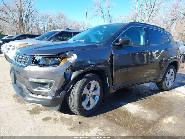 2019 JEEP COMPASS 3C4NJDBB9KT716278 Photo 1