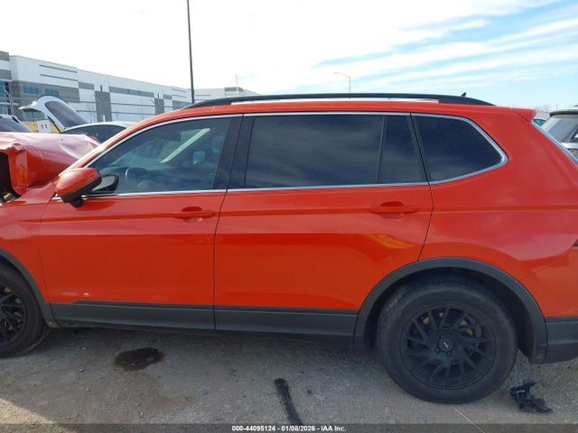 Продажа на аукционе авто 2019 Volkswagen Tiguan 2.0t Se/2.0t Sel/2.0t Sel R-line/2.0t Sel R-line Black, vin: 3VV2B7AX9KM128066, номер лота: 44095124