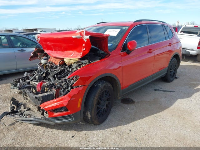 Продажа на аукционе авто 2019 Volkswagen Tiguan 2.0t Se/2.0t Sel/2.0t Sel R-line/2.0t Sel R-line Black, vin: 3VV2B7AX9KM128066, номер лота: 44095124