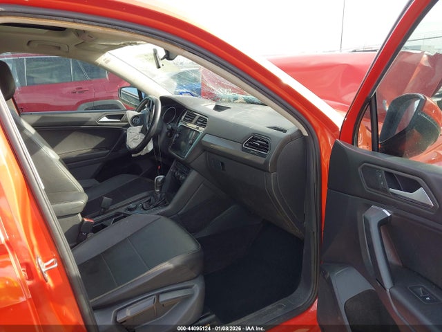 Продажа на аукционе авто 2019 Volkswagen Tiguan 2.0t Se/2.0t Sel/2.0t Sel R-line/2.0t Sel R-line Black, vin: 3VV2B7AX9KM128066, номер лота: 44095124