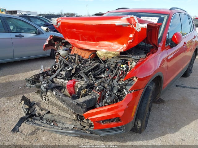 Продажа на аукционе авто 2019 Volkswagen Tiguan 2.0t Se/2.0t Sel/2.0t Sel R-line/2.0t Sel R-line Black, vin: 3VV2B7AX9KM128066, номер лота: 44095124