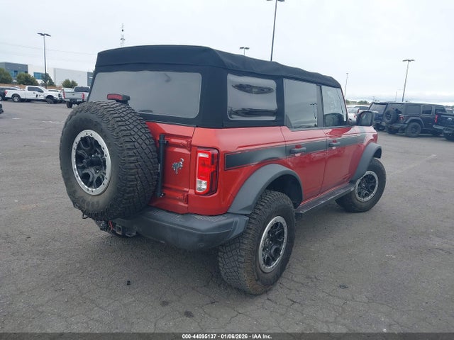 Ford Bronco Black Diamond 2022 1FMEE5DP5NLA75404 Image 4