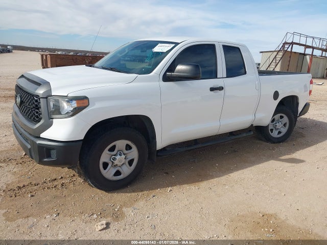 5TFRM5F19JX131980 Toyota Tundra Sr 4.6l V8