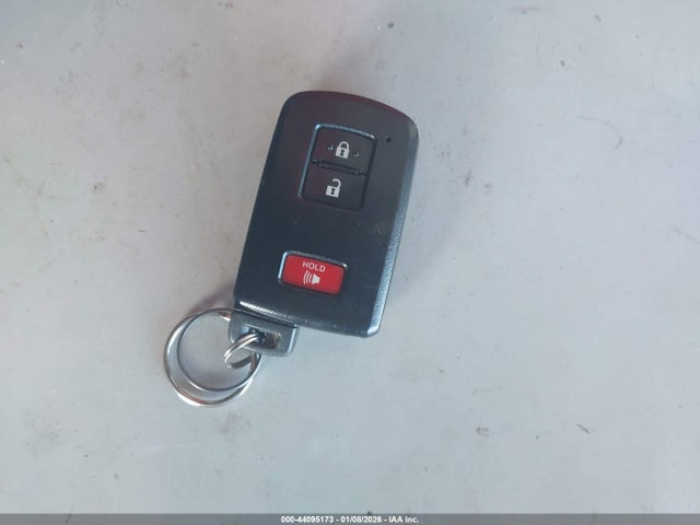JTMRJREV7HD096596 Toyota Rav4 Hybrid Xle