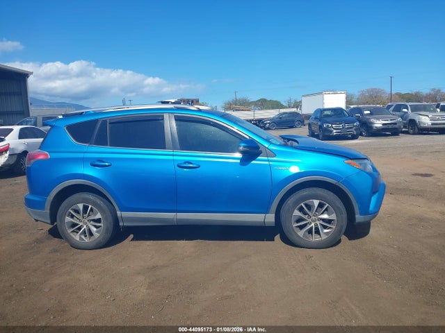 JTMRJREV7HD096596 Toyota Rav4 Hybrid Xle