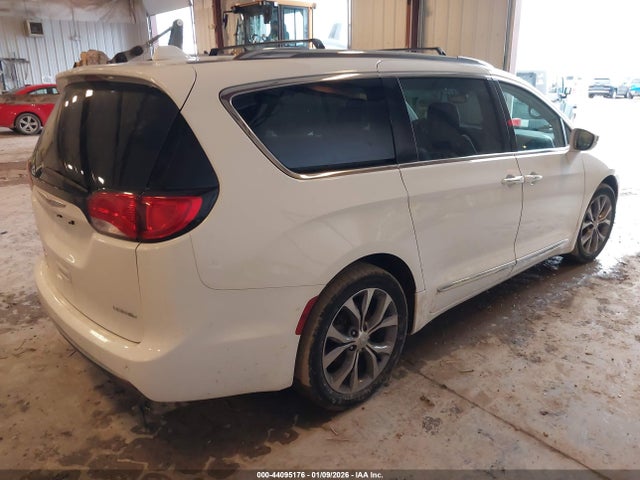 2019 CHRYSLER PACIFICA 2C4RC1GG3KR652966 Photo 3