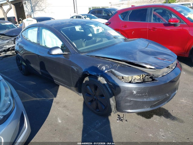 2024 TESLA MODEL 3 5YJ3E1EA0RF734903 Photo 0