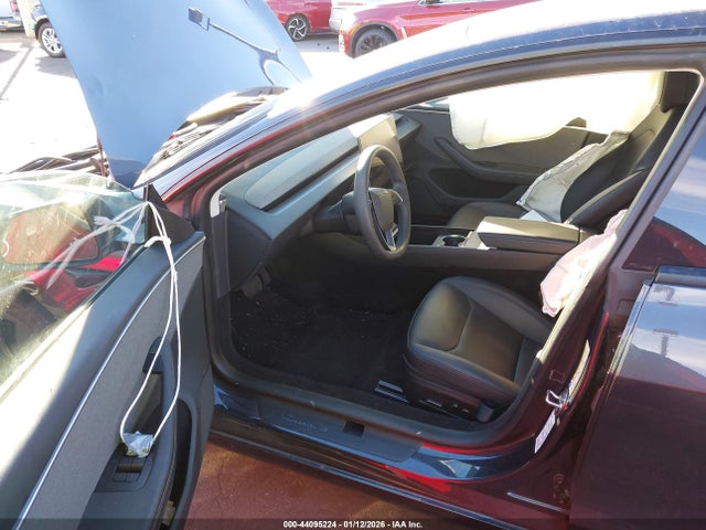 2024 TESLA MODEL 3 5YJ3E1EA0RF734903 Photo 4