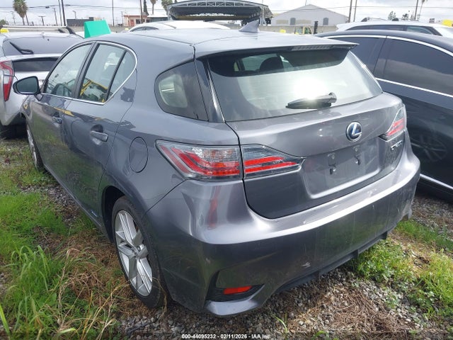 2017 LEXUS CT 200H JTHKD5BHXH2292509 Photo 2