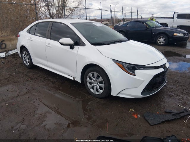 Toyota COROLLA LE 2022 5YFEPMAE7NP305723 zdjęcie główne