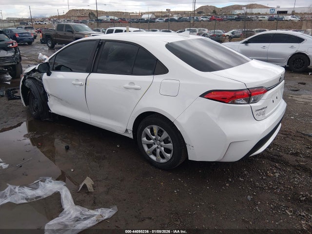 Toyota COROLLA LE 2022 5YFEPMAE7NP305723 Image 3