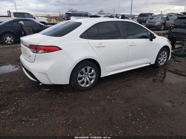 Toyota COROLLA LE 2022 5YFEPMAE7NP305723 Image 4