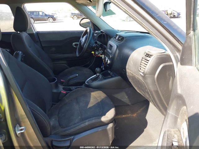 Продажа на аукционе авто 2016 Kia Soul !, vin: KNDJN2A21G7376094, номер лота: 44095262