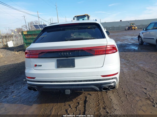 44095279 :رقم المزاد ، WA1CWBF13MD004110 vin ، 2021 Audi Sq8 Prestige Tfsi Quattro Tiptronic مزاد بيع