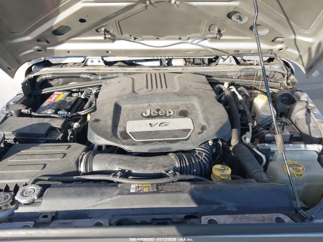 1C4HJWDG0JL921905 Jeep Wrangler Jk Unlimited Sport S 4x4