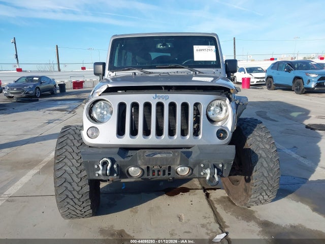 1C4HJWDG0JL921905 Jeep Wrangler Jk Unlimited Sport S 4x4