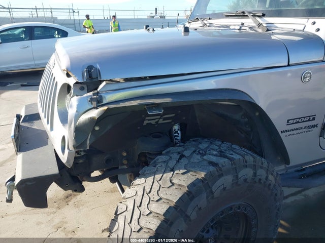 1C4HJWDG0JL921905 Jeep Wrangler Jk Unlimited Sport S 4x4