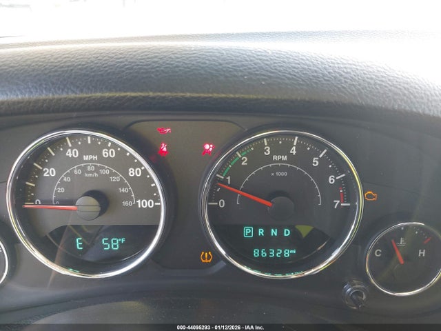1C4HJWDG0JL921905 Jeep Wrangler Jk Unlimited Sport S 4x4