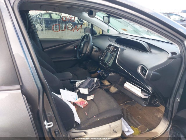 JTDKAMFP6M3186505 Toyota Prius Prime Le