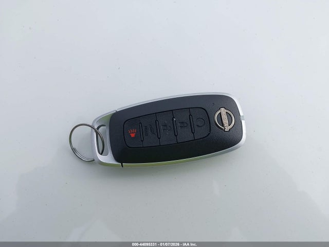 JN8BT3BA6PW424527 Nissan Rogue Sv Fwd