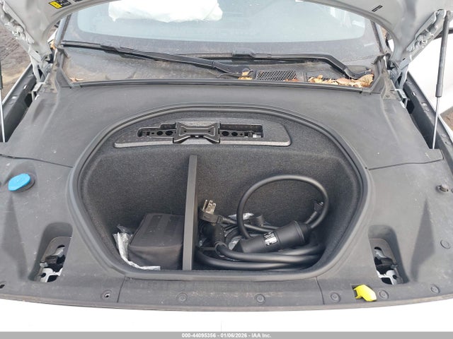 2024 POLESTAR 2 YSMFD3KA6RL219079 Photo 9