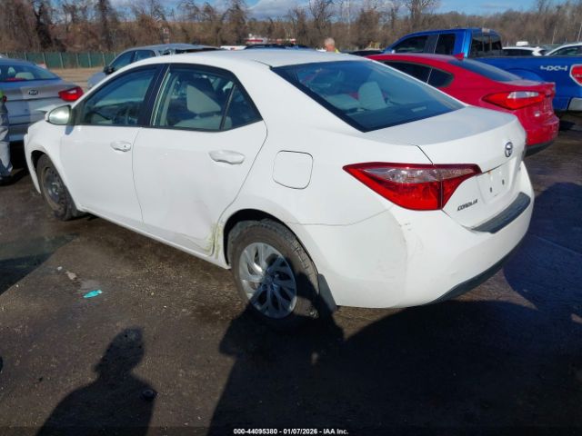 2017 TOYOTA COROLLA 2T1BURHE6HC789211 Photo 2