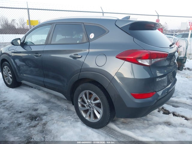 2018 HYUNDAI TUCSON KM8J3CA42JU643955 Photo 2