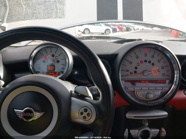 2008 MINI COOPER S WMWMF73528TV33460 Photo 6