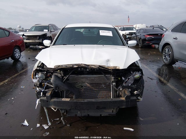 Продажа на аукционе авто 2014 Chrysler 200 Touring, vin: 1C3CCBBG5EN107005, номер лота: 44095592