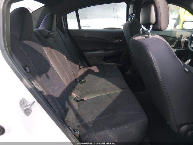 Продажа на аукционе авто 2014 Chrysler 200 Touring, vin: 1C3CCBBG5EN107005, номер лота: 44095592