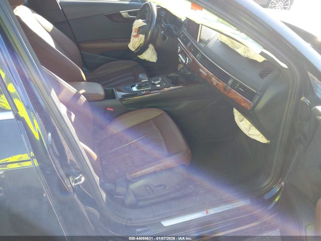 2017 AUDI A4 WAUENAF48HN064614 Photo 4