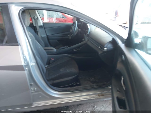2021 HYUNDAI ELANTRA 5NPLM4AG7MH023031 Photo 4
