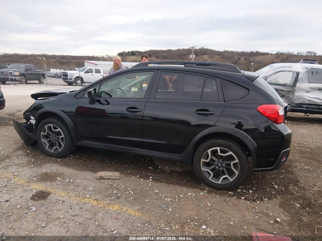 Subaru Crosstrek 2.0i Premium 2017 JF2GPABCXH8222843 Image 14