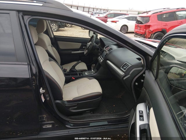 Subaru Crosstrek 2.0i Premium 2017 JF2GPABCXH8222843 Image 5
