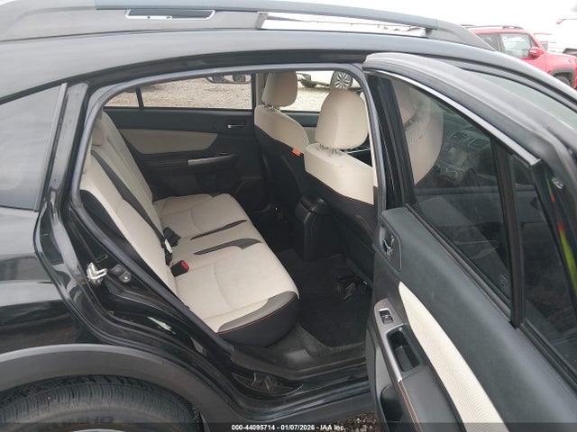 Subaru Crosstrek 2.0i Premium 2017 JF2GPABCXH8222843 Image 8