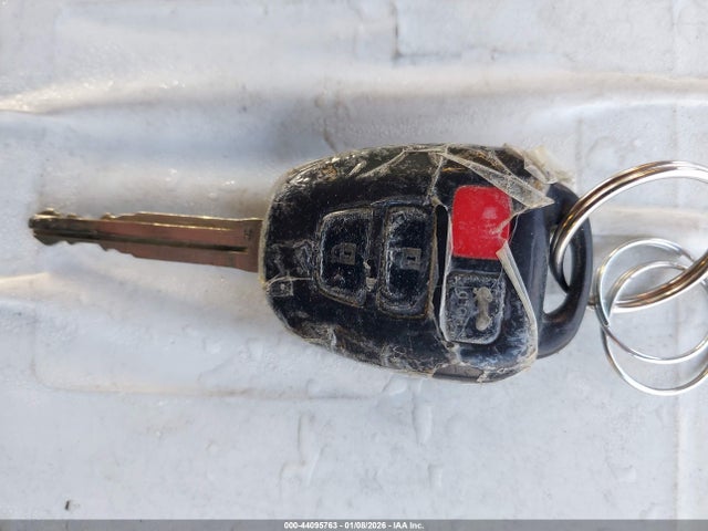 5YFBURHE9FP205753 Toyota Corolla Le Plus