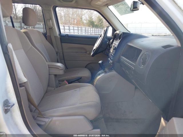 2016 JEEP PATRIOT 1C4NJPBA1GD735882 Photo 4