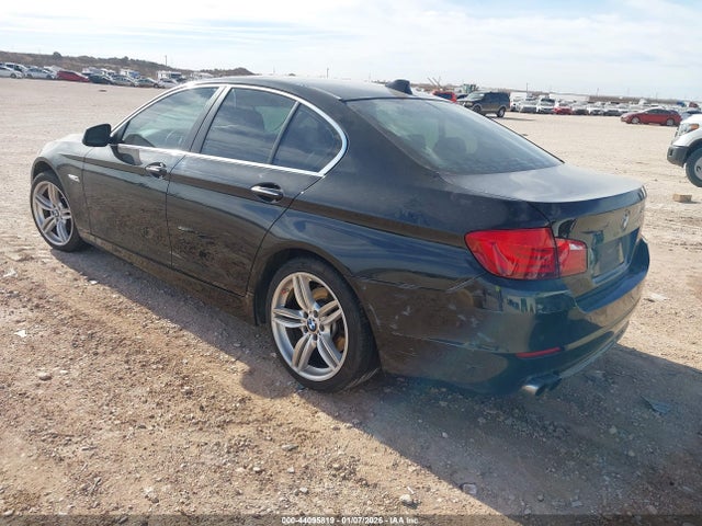 2012 BMW 528I WBAXG5C50CDW24678 Photo 2