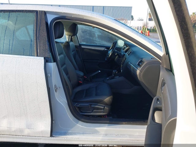 3VWDB7AJ2HM259624 Volkswagen Jetta 1.4t Se