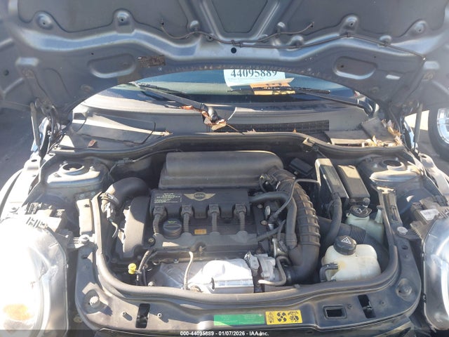 2010 MINI COOPER S WMWMS3C51ATY08875 Photo 9