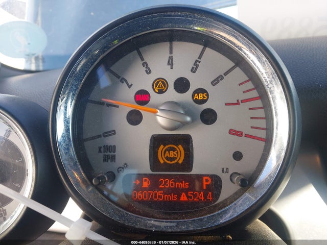 2010 MINI COOPER S WMWMS3C51ATY08875 Photo 6