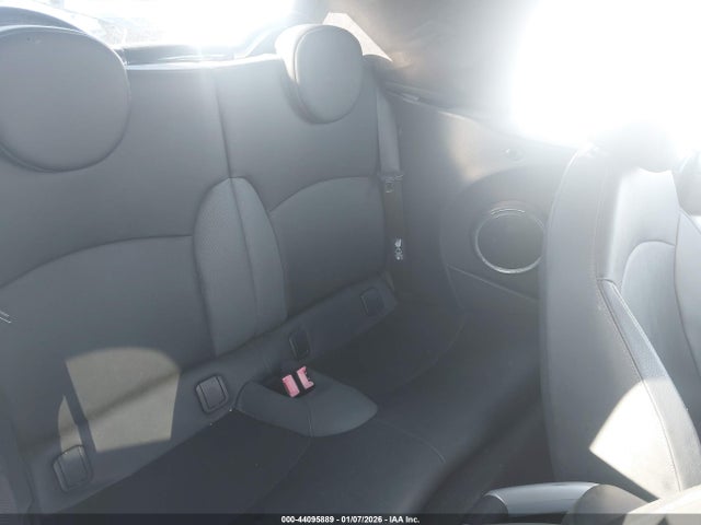 2010 MINI COOPER S WMWMS3C51ATY08875 Photo 7