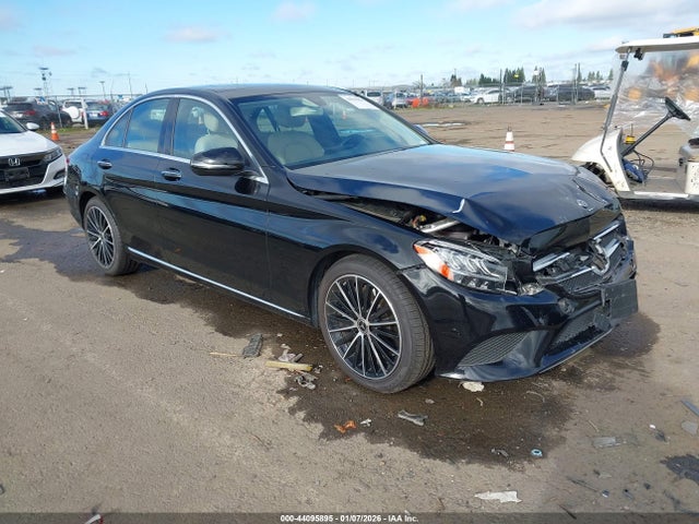 2020 MERCEDES-BENZ C 300 W1KWF8DB2LR598262